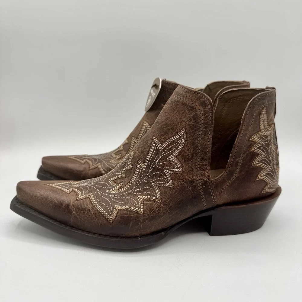 Ariat Dixon Low‎ Heel  Boots Women's Size 7 Rhino Tan Leather Snip Toe